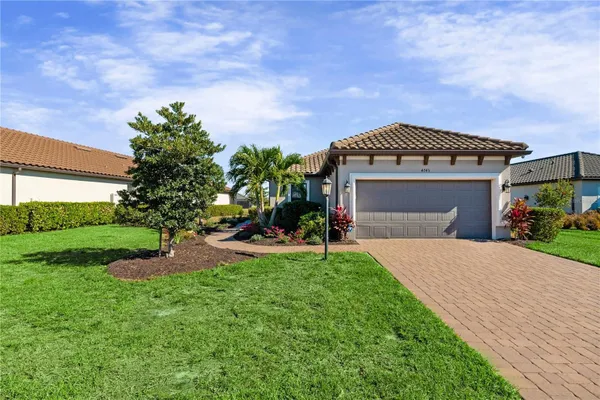 Property Slideshow image 2 of 38 | 4743 motta ct, Bradenton, FL, 34211