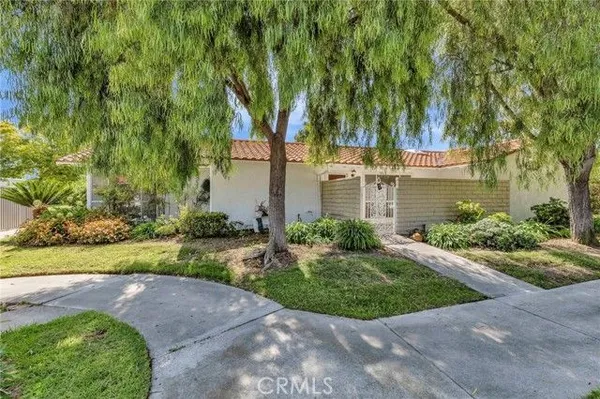 Property Slideshow image 2 of 20 | 2197 via mariposa e unit e b, Laguna Woods, CA, 92637