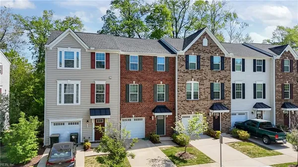 Property Slideshow image 2 of 27 | 106 mccormick pl, Williamsburg, VA, 23185