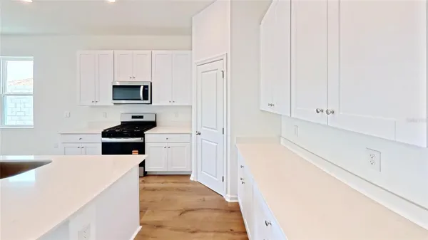 Property Slideshow image 3 of 19 | 6217 sanders grove cir, Okahumpka, FL, 34762