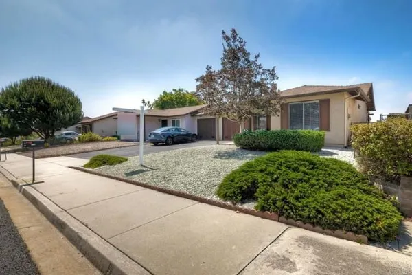 Property Slideshow image 2 of 28 | 4545 golden ridge dr, Oceanside, CA, 92056