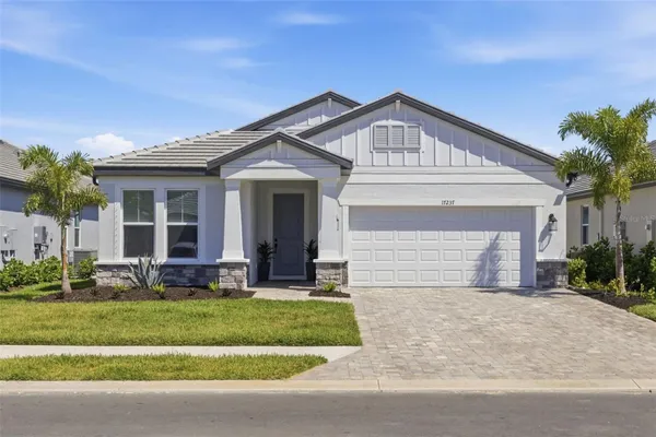 Property Slideshow image 2 of 78 | 17237 savory mist cir, Bradenton, FL, 34211