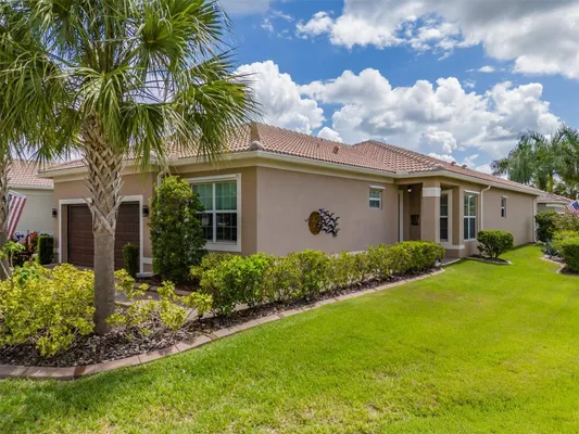 Property Slideshow image 3 of 88 | 4905 sandy glen way, Wimauma, FL, 33598
