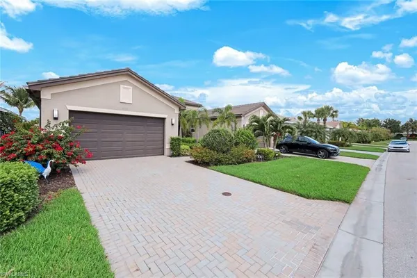Property Slideshow image 2 of 38 | 28436 burano dr, Bonita Springs, FL, 34135
