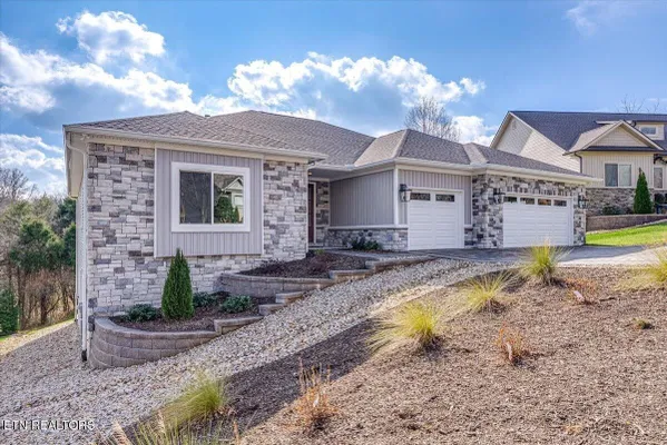 Property Slideshow image 3 of 56 | 154 saloli way, Loudon, TN, 37774