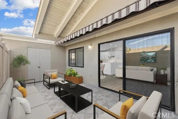 Property Slideshow image 2 of 34 | 8646 butte cir unit 607e, Huntington Beach, CA, 92646