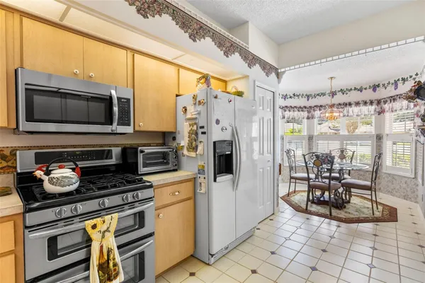 Property Slideshow image 3 of 68 | 5619 prince andrew ct, Leesburg, FL, 34748
