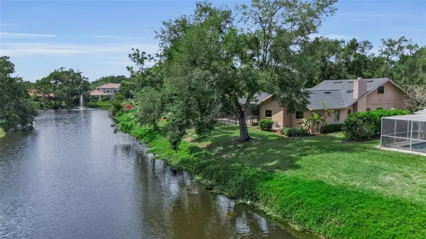 Property Slideshow image 2 of 50 | 1732 pine harrier cir, Sarasota, FL, 34231