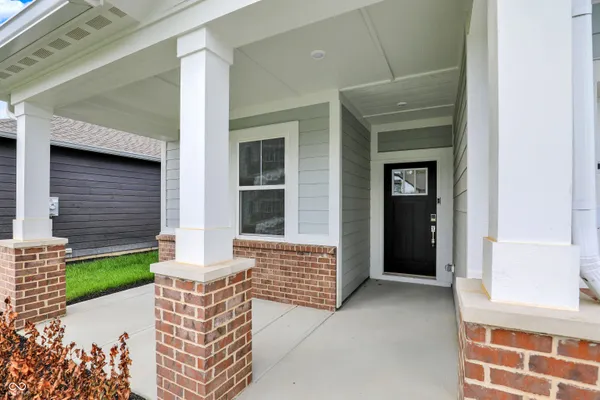 Property Slideshow image 3 of 35 | 5262 nettleton way, Avon, IN, 46123