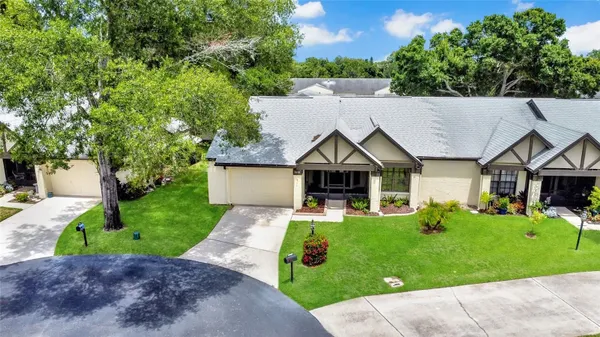 Property Slideshow image 3 of 61 | 3498 e woodmont way, Palm Harbor, FL, 34684