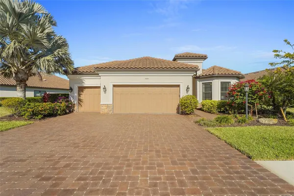Property Slideshow image 2 of 89 | 5424 trails bend court st, Sarasota, FL, 34238