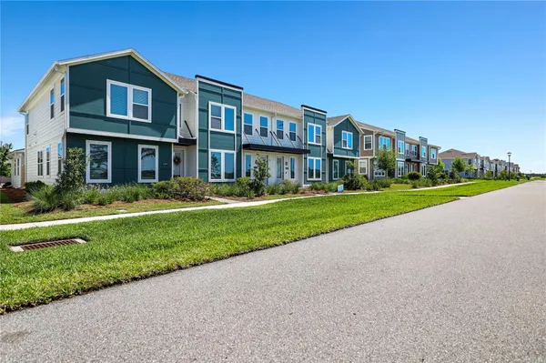 Property Slideshow image 2 of 22 | 6501 cyrils dr, Saint Cloud, FL, 34771