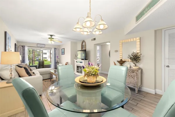 Property Slideshow image 3 of 56 | 1370 heather ridge blvd apt 105, Dunedin, FL, 34698