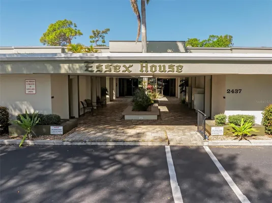 Property Slideshow image 2 of 38 | 2437 harbor blvd 204, Port Charlotte, FL, 33952