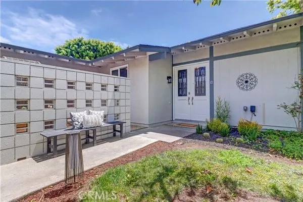 Property Slideshow image 2 of 47 | 252 calle aragon b, Laguna Woods, CA, 92637