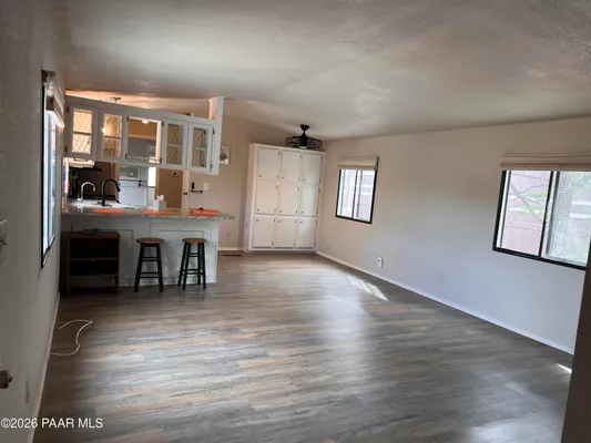 Property Slideshow image 3 of 31 | 817 glade dr, Prescott, AZ, 86301