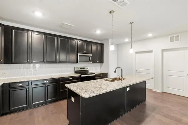 Property Slideshow image 3 of 30 | 651 n watters rd 7202, Allen, TX, 75013