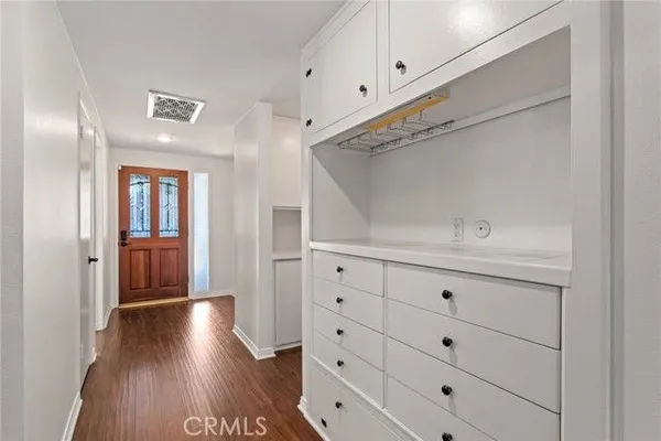 Property Slideshow image 3 of 39 | 19335 oak crossing rd, Newhall, CA, 91321