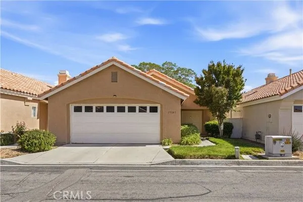 Property Slideshow image 3 of 21 | 19145 oak st, Apple Valley, CA, 92308