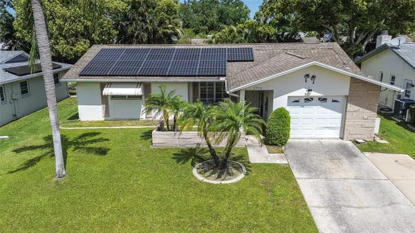 Property Slideshow image 2 of 36 | 2955 briar cliff dr, Palm Harbor, FL, 34684