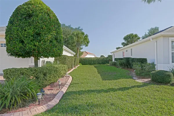 Property Slideshow image 3 of 64 | 10158 julia isles ave, Oxford, FL, 34484