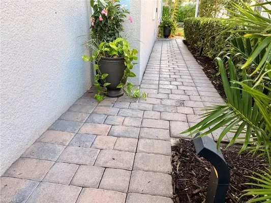 Property Slideshow image 2 of 25 | 20005 parrot key ct ct, Estero, FL, 33928