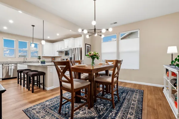 Property Slideshow image 3 of 26 | 3235 sweetgrass cir, Aurora, IL, 60503