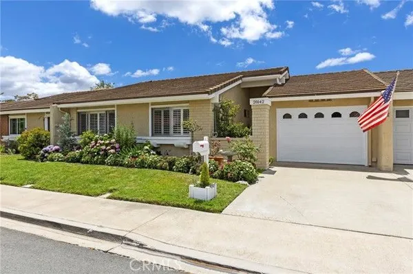 Property Slideshow image 2 of 38 | 28142 via bello, Mission Viejo, CA, 92692