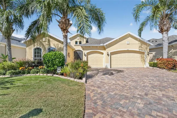 Property Slideshow image 2 of 88 | 1616 emerald dunes dr, Sun City Center, FL, 33573