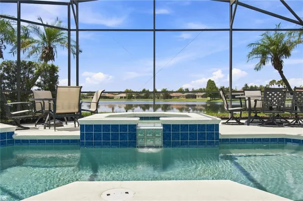 Property Slideshow image 2 of 65 | 662 shorehaven dr, Poinciana, FL, 34759