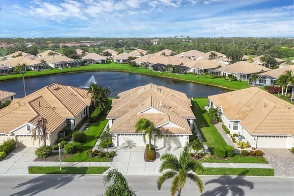Property Slideshow image 2 of 76 | 4924 whispering oaks dr, North Port, FL, 34287
