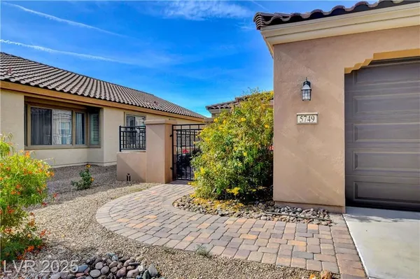 Property Slideshow image 3 of 82 | 5749 keystone crest st, North Las Vegas, NV, 89081