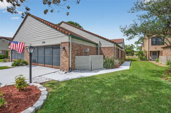 Property Slideshow image 2 of 33 | 140 brown pelican dr, Daytona Beach, FL, 32119