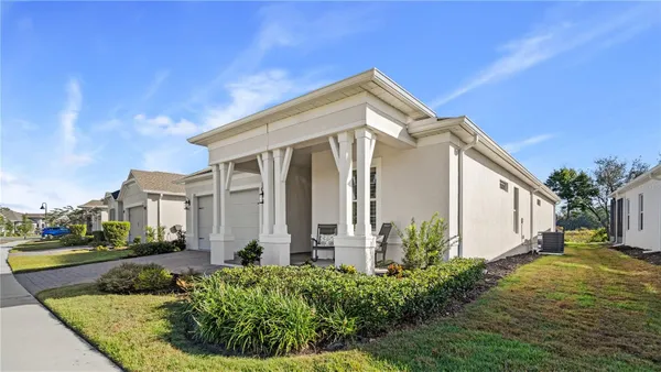Property Slideshow image 3 of 89 | 2071 limestone trl, Kissimmee, FL, 34747