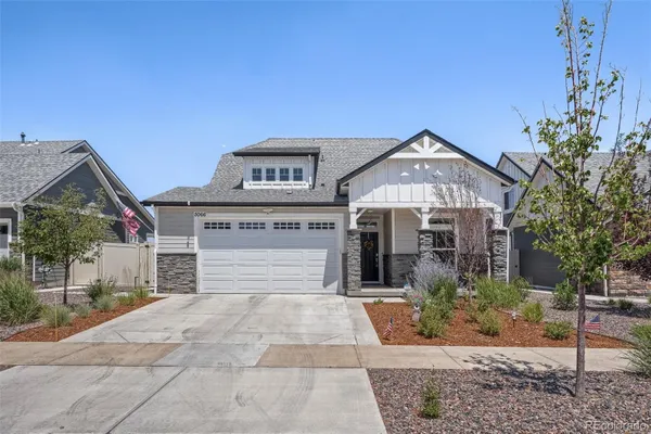 Property Slideshow image 3 of 31 | 5066 n quemoy ct, Aurora, CO, 80019