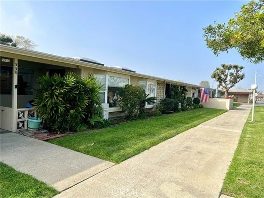 Property Slideshow image 2 of 17 | 1311 twin hills dr, Seal Beach, CA, 90740