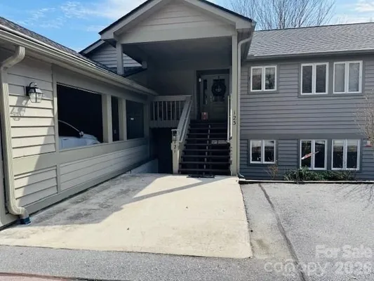 Property Slideshow image 2 of 33 | 121 burning tree ln 121, Flat Rock, NC, 28731