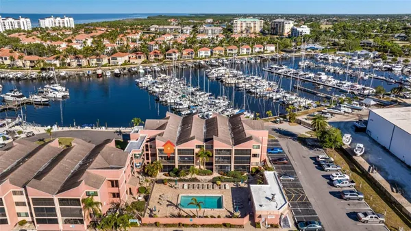 Property Slideshow image 3 of 26 | 3160 matecumbe key rd apt 221, Punta Gorda, FL, 33955
