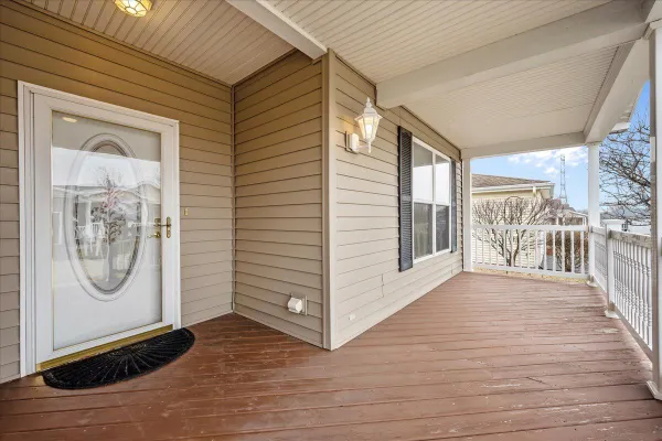 Property Slideshow image 2 of 23 | 2905 carousel ct, Grayslake, IL, 60030