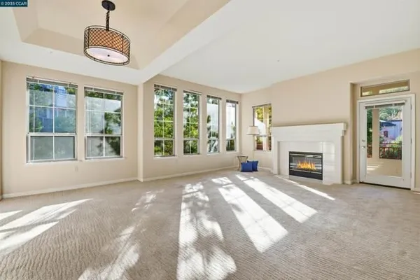 Property Slideshow image 3 of 25 | 5913 horsemans canyon dr apt 1c, Walnut Creek, CA, 94595