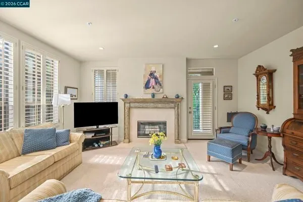Property Slideshow image 2 of 44 | 5920 horsemans cyn 1b, Walnut Creek, CA, 94595