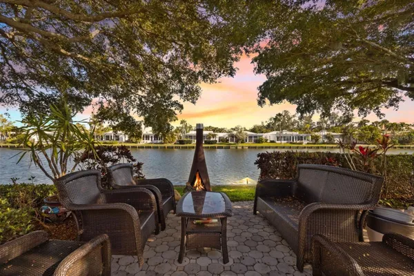 Property Slideshow image 3 of 43 | 604 spanish dr, Longboat Key, FL, 34228