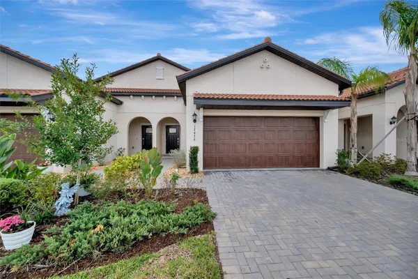 Property Slideshow image 3 of 43 | 17436 holly well ave, Wimauma, FL, 33598