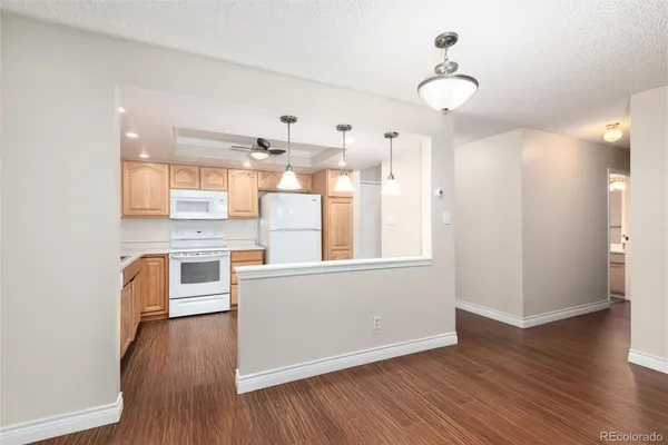 Property Slideshow image 3 of 26 | 14300 e marina dr 110, Aurora, CO, 80014