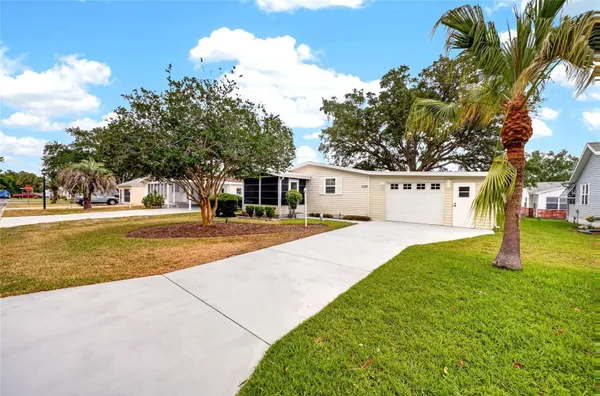 Property Slideshow image 3 of 87 | 1222 zapata pl, Lady Lake, FL, 32159