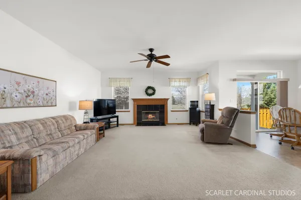 Property Slideshow image 3 of 21 | 739 bohannon cir, Oswego, IL, 60543