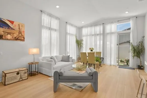 Property Slideshow image 3 of 54 | 12639 elizabeth way, San Diego, CA, 92129