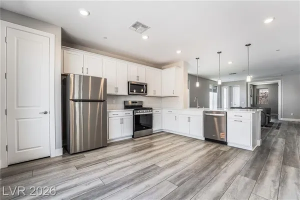 Property Slideshow image 2 of 25 | 76 crimson cactus ave, Henderson, NV, 89011