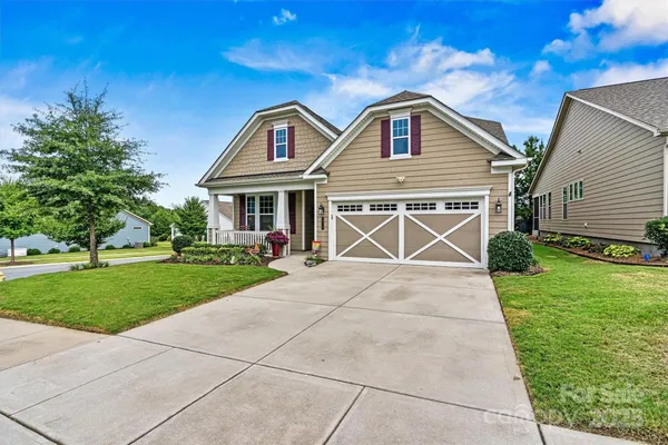 Property Slideshow image 3 of 43 | 8218 festival way, Charlotte, NC, 28215