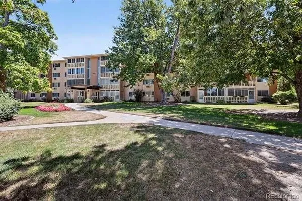 Property Slideshow image 2 of 33 | 745 s alton way 11a, Denver, CO, 80247